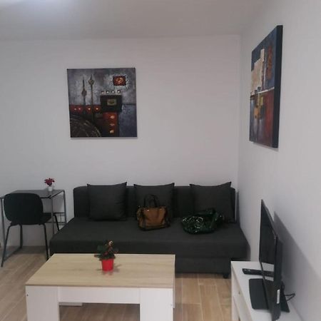 Apartamento B-2 Madrid Luaran gambar